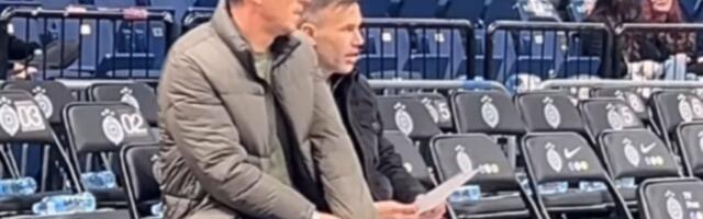 Miljenik Grobara stigao u Arenu da bodri Partizan protiv Virtusa