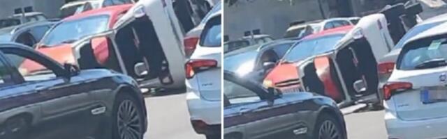 PREVRNUT AUTOMOBIL U KNEZA MILOŠA: U saobraćajnoj nezgodi povređena žena, u centru grada ogromna gužva (VIDEO)