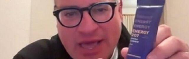 INSEKTE STAVLJAJU U PROTEINSKE ČOKOLADICE? Jeziva teorija zavere zapalila mreže! Evo kakve veze forum moćnika u Davosu ima s tim (VIDEO)