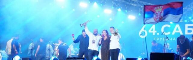 Ana Bekuta i Dragan Kojić Keba MEGA KONCERTOM zatvorili GUČA FESTIVAL! - Evo ko je odneo pobedu na 64. saboru trubača