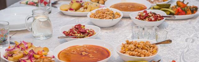 Ako ste ovako spakovali ribu posle slave, napravili ste grešku: Gubi ukus potpuno i raspada se