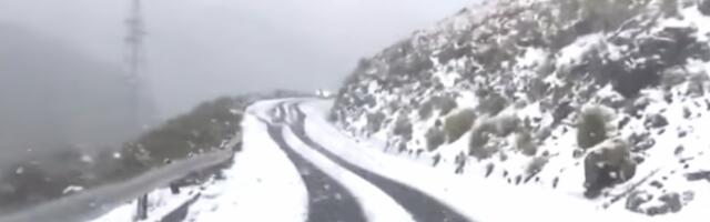 PAŠĆE ČAK 40 CM SNEGA! Najjači udar SNEŽNOG NEVREMENA biće u OVOM delu Srbije