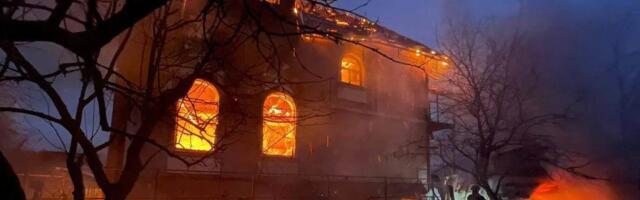 POGOĐEN I STUDENTSKI DOM U KIJEVU! Bombe i dronovi udarali u zgrade, automobile, kuće (FOTO)