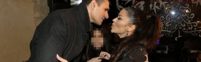 Izbegao smrt za dlaku - Pevaču se usred vožnje zapalio automobil