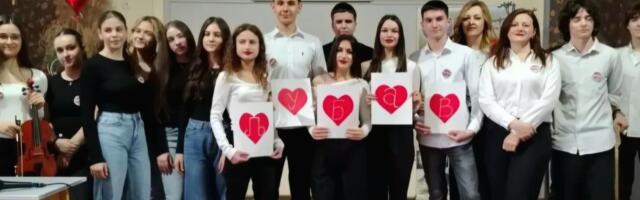 Javni ogledni čas o ljubavi u vranjskoj gimnaziji FOTO