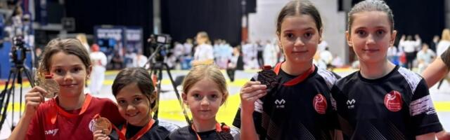 Četiri medalje za pionire Tekvondo Akademije Kragujevac na prvenstvu Srbije