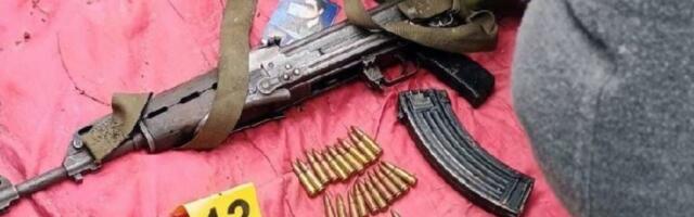 VELIKA ZAPLENA ORUŽJA KOD DIMITROVGRADA! Pronađeno sedam iregularih migranata iz Avganistana, dva pištolja i automatska puška! (FOTO)