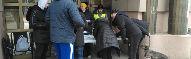 U Leskovcu studenti skupljali potpise do 18 sati