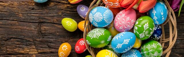 Zaboravite na farbanje jaja u boji: Ovaj fantastičan trik sa ubrusom oduševiće i najmlađe