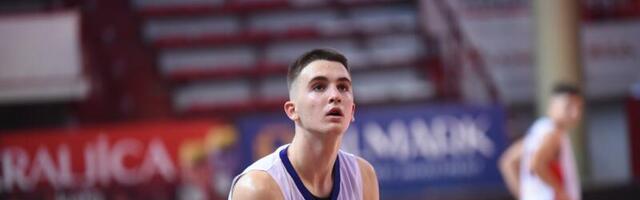 Jakov Tatić igra za U17 reprezentaciju Srbije u basketu 3×3