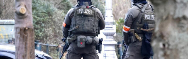 Седам мртвих у судару аутобуса и камиона