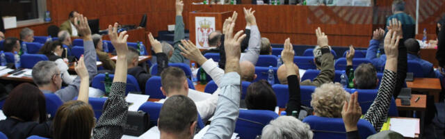 Izveštaj o radu javnih preduzeća kao jedna tačka skupštinskog zasedanja