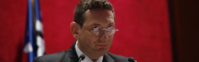 NEBOJŠA BAKAREC: Kako se Đilas i njegovi vesele na Dan žalosti?