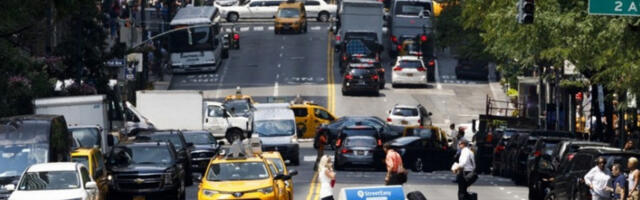 Цена бензина у САД премашила четири долара за галон, први пут од августа 2022.