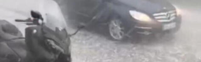 Nevreme potopilo Suboticu: Ulice pod vodom, pred okom se prst ne vidi (SNIMAK SA LICA MESTA)