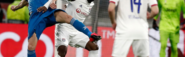 Atletiko pronašao zamenu za Kostu, kad ne može Milik...