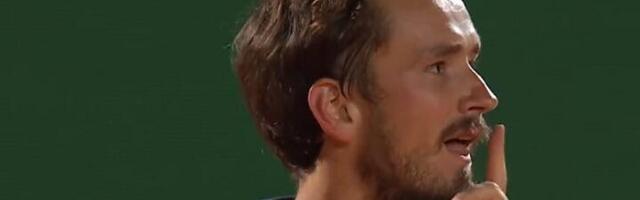 Dimitrov predao, Medvedev ide na Sinera
