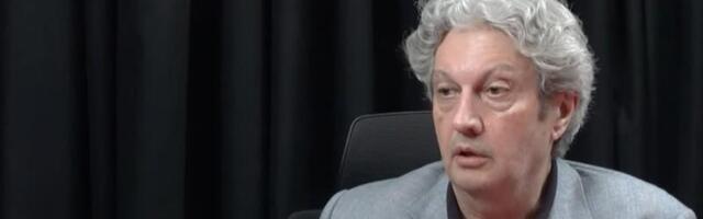 Do sada niste videli Marića u ovakvom izdanju! Urednik "Hepi" televizije pokazao telo u 68. godini! (FOTO)