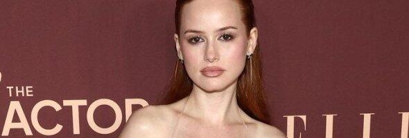 Haljina kao spavaćica, a gole grudi bude maštu: O ovom stajlingu će se dugo pričati (FOTO)