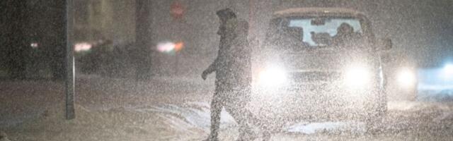 Putevi Srbije: Na pojedinim deonicama do pet centimetara snega