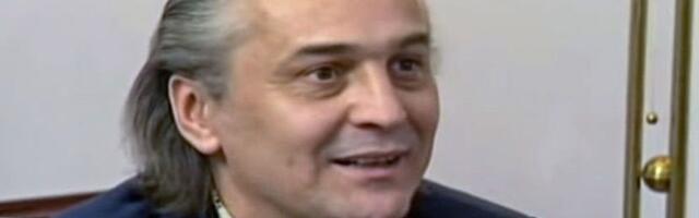 Voleo je samo NJU: Privatna fotografija Danila Lazovića dospela u javnost, jedan detalj se posebno izdvaja