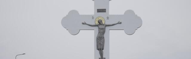 Ovo se retko viđa: Prizor na vrhu Đurđevdanskog krsta šokirao sve (VIDEO)