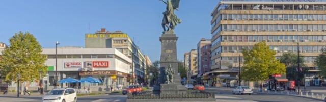 SSP Kruševac: Đaci na nastavi dok pada fasada, a institucije ćute