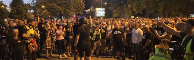 Dokaz crno na belo: Blokaderi priznali da šetaju za pare - evo kolika im je tarifa (FOTO)