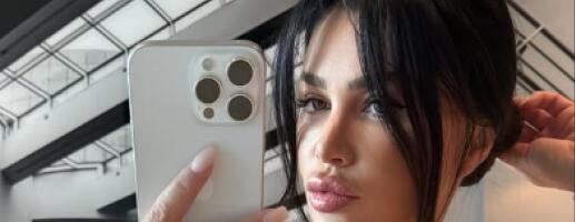 Ne može da obuzda grudi: Stanija Dobrojević pozirala samo u gaćicama (FOTO)