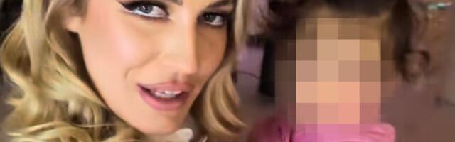 Isplivale slike sa proslave: Pored Milice je OVAJ muškarac, za malu Barbaru dve torte i maskota jednoroga