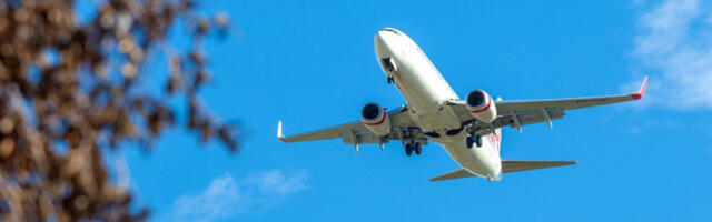 Полетео авион Ер Србије у Дубаи по наше грађане