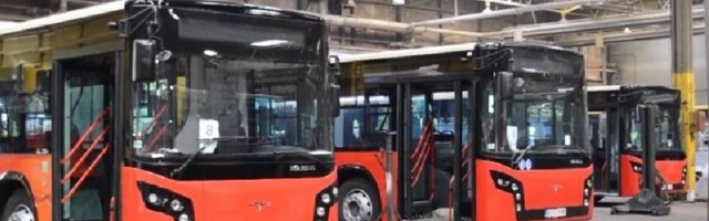 Radnici Ikarbusa poverovali u obećanje Vesića i ostali bez plata