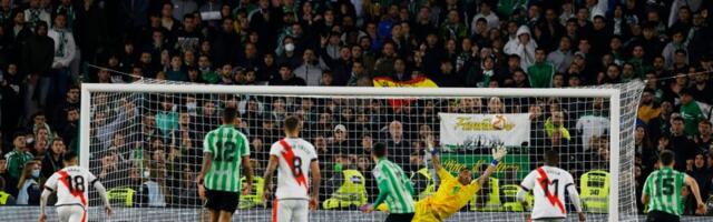 Bebe poneo projektil za Sevilju, ali to nije bilo dovoljno za finale: Betis igra za trofej Kupa kralja posle 17 godina (VIDEO)