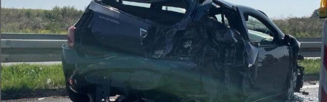 Teška saobraćajna nesreća kod Batajnice: Više osoba povređeno među njima i beba