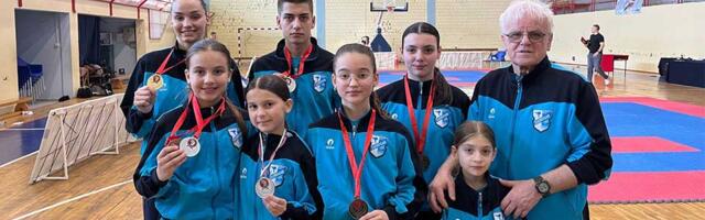 Karatisti Zadrugara doneli šest medalja iz Stare Pazove
