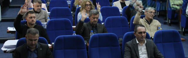 Četrdeset sedma sednica Gradskog veća imala 89 tačaka dnevnog reda, većnici sa stalnom platom su sigurno pročitali sve