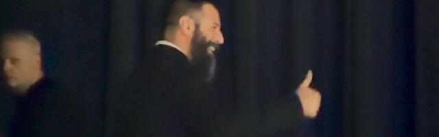 Sveštenik došao da gleda krvave borbe: Neverovatna scena na “bare knuckle” spektaklu u Beogradu!