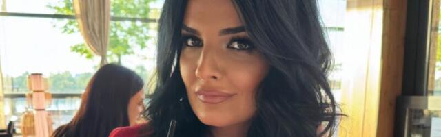 MILENA POPOVIĆ POMUTILA RAZUM MUŠKARCIMA: Dekolte dublji nego ikada, svi gledaju niko ne trepće! (FOTO)