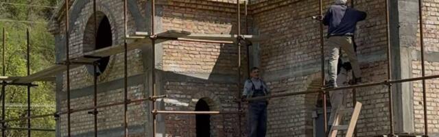 Na Veliku subotu nastavljeni radovi na crkvi u Dulenima