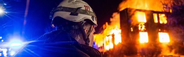 POŽAR KOD AERODROMA! Na terenu 100 vatrogasnih vozila