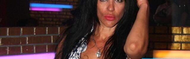 "SVE SE ODVIJA PO DIREKTIVI ZLA, OVO JE VELIKA ZAVERA PROTIV MENE": Oglasila se Vendi nakon drame sa izvršiteljima!