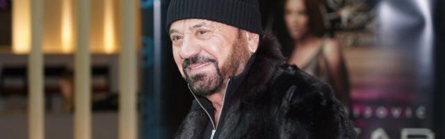 Mile Kitić zaslužan za uspeh ove pevačice: Pojavila se u spotu i pevala mu prateće vokale