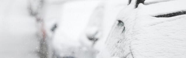 Zima, sneg i gužva: Šta će pre da vas ostavi na putu, benzinski i dizel motor, ili baterija na električnom automobilu?