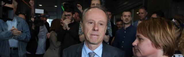 Informer "uhvatio" Đokića: Pogledajte šta radi političar (FOTO)