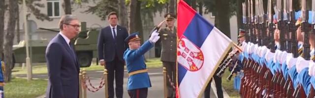 „Ništa nam neće promaknuti“ – Vučić najavio nove velike nabavke naoružanja
