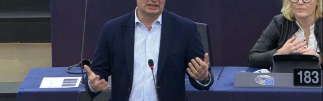 Šider: Vučićev režim obustavom vozova pokazuje koliko se plaši sopstvenih građana