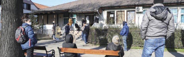 Momak iz Ivanjice otišao da se testira na koronu, pa dobio pozitivan nalaz na mišju groznicu
