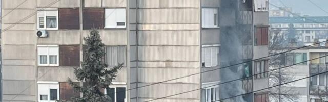 Požar u višespratnici u Nemanjinoj ulici
