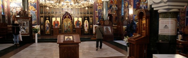 Vernici u Sabornoj crkvi opraštaju se od Irineja