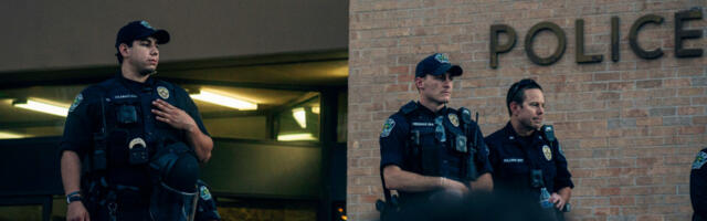 Тексас: ученик пуцао у наставницу па извршио самоубиство